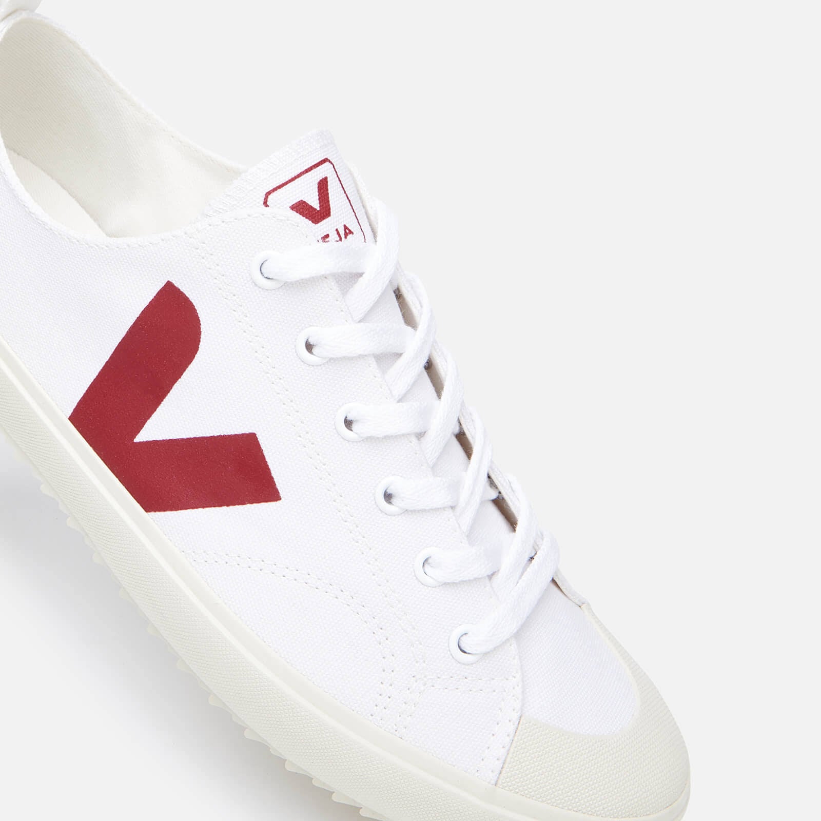 White Canvas Low Top Trainers K283
