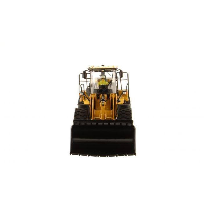 1/50 Caterpillar 972M Wheel Loader Q1301