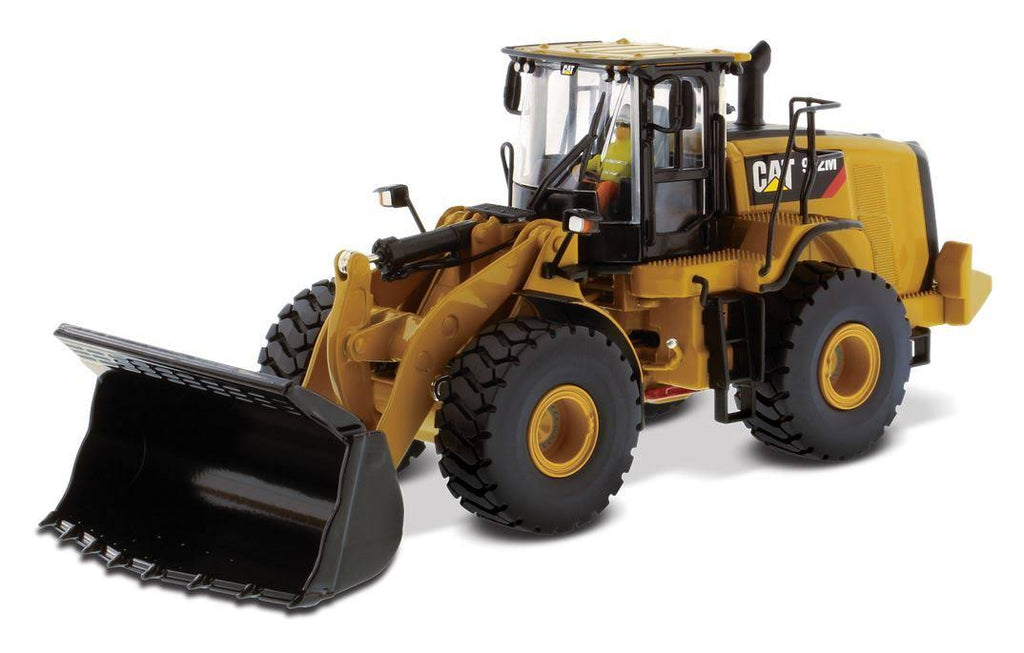 1/50 Caterpillar 972M Wheel Loader Q1301