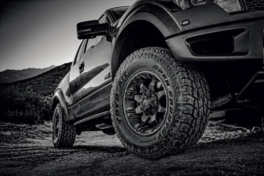 LT325/60R20 Open Country A/T II Tire Y124