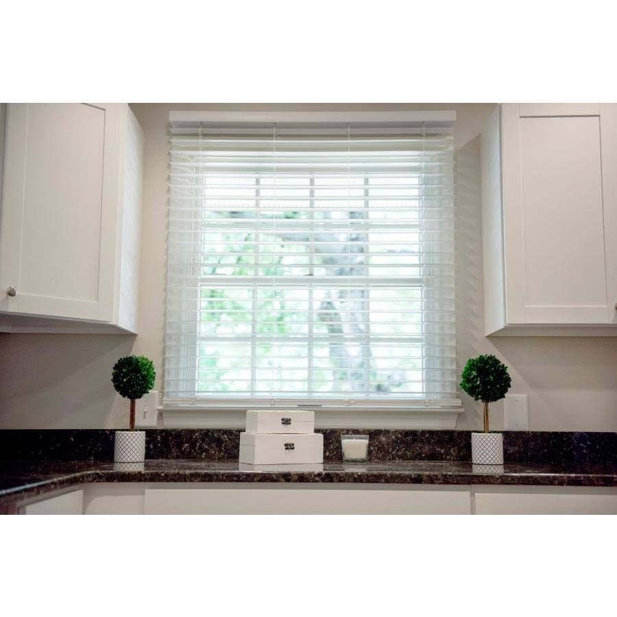 Cordless Faux Wood Room Darkening Blinds U376917