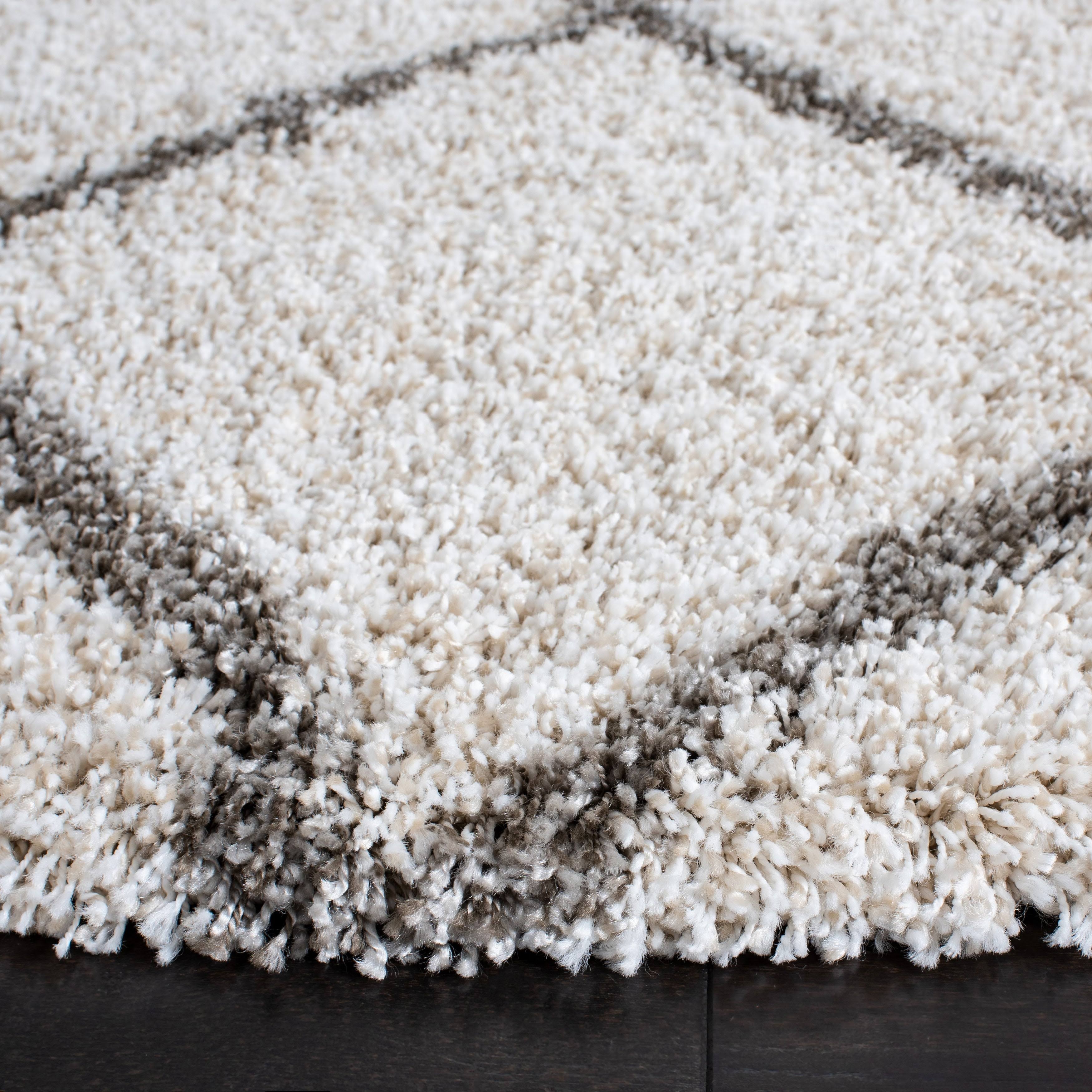 Ivory / Navy Shag Rug M30715
