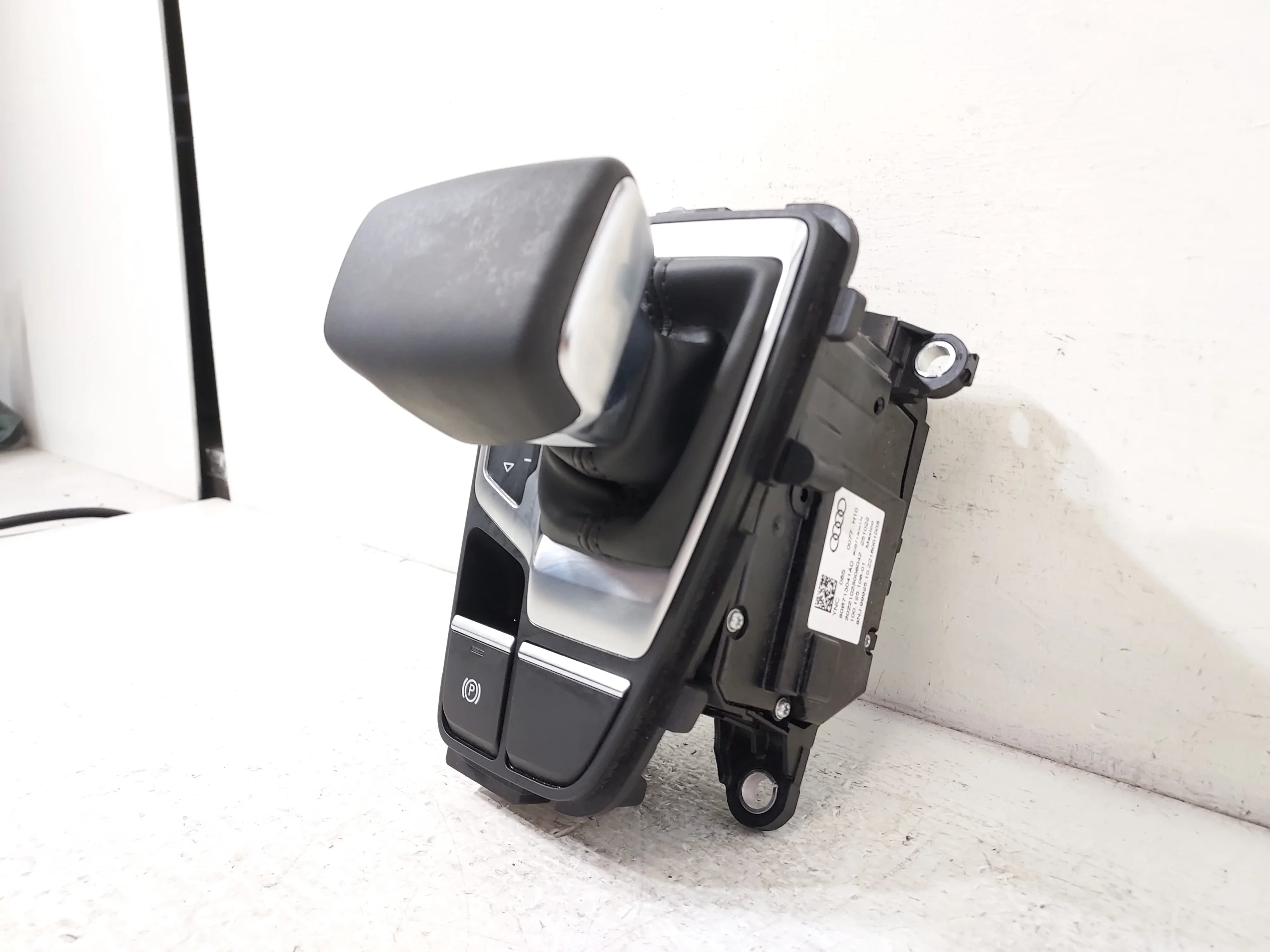 Automatic Floor Shifter Assembly L816