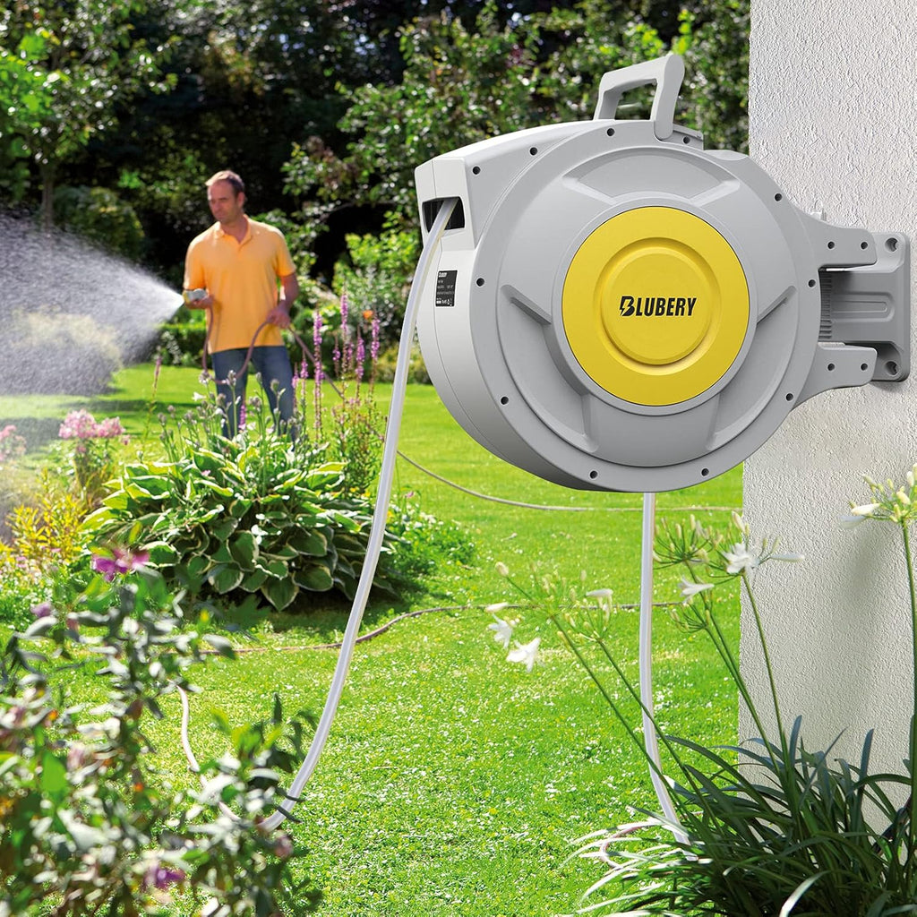 Retractable Garden Hose Reel with 8 Pattern Spray Nozzle W4385