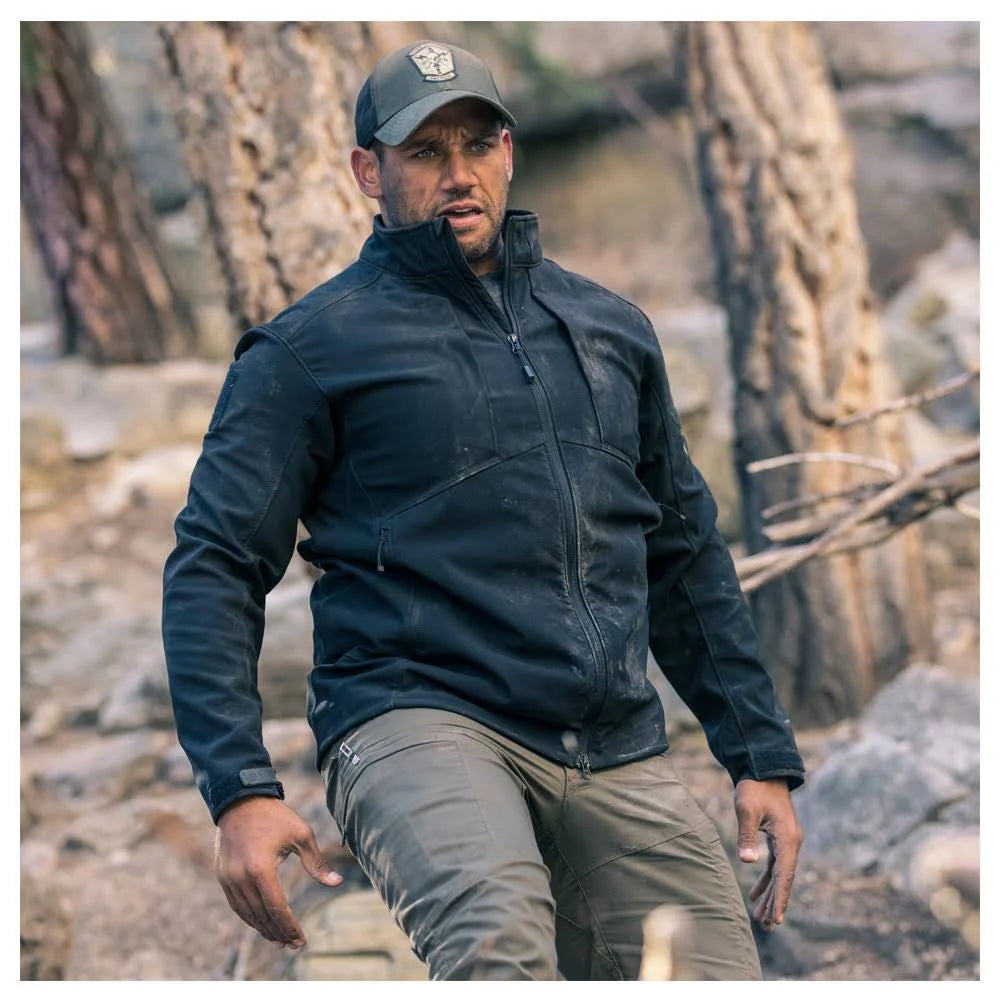 Black Large Softshell N2840