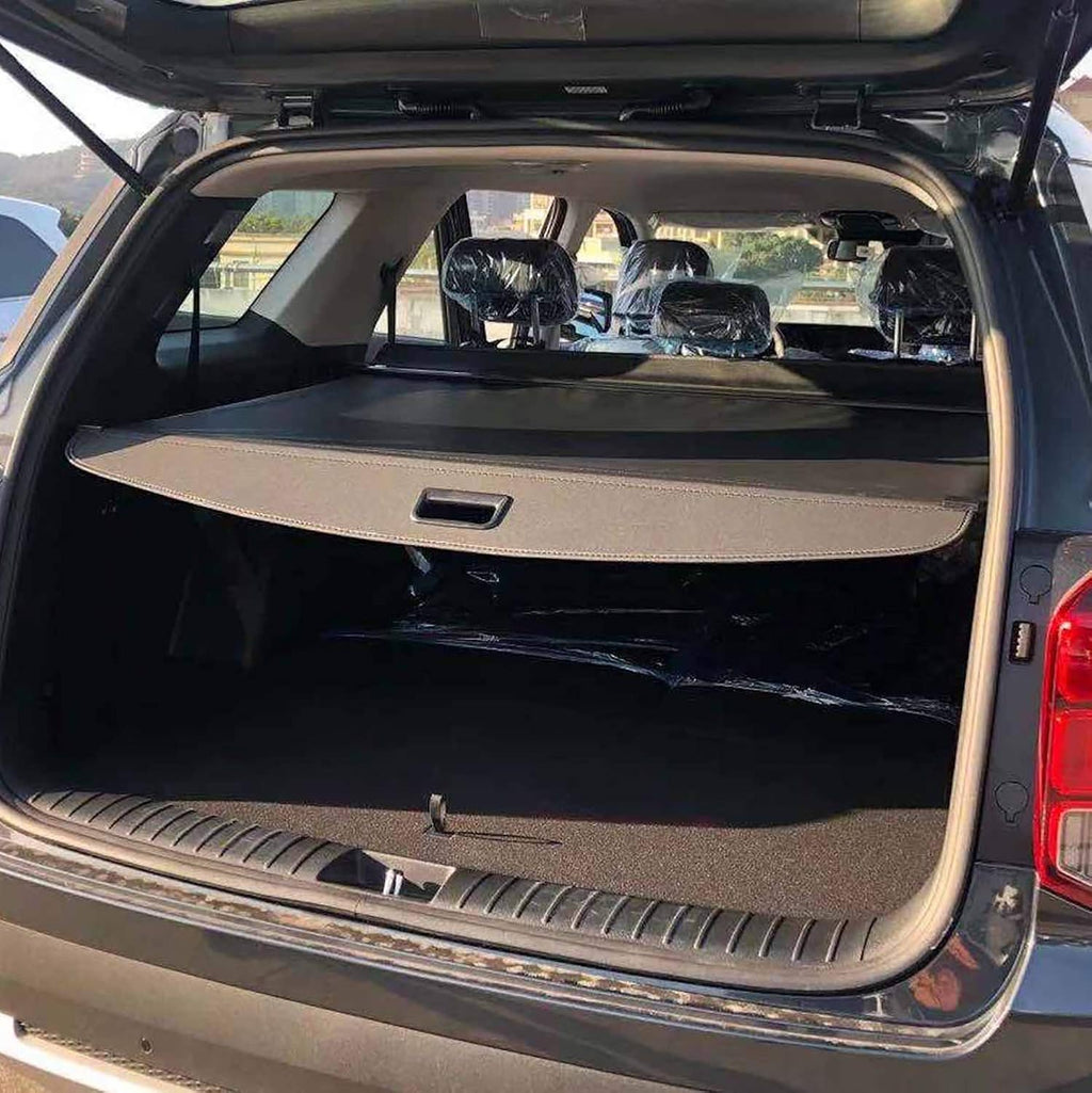 Retractable Trunk Shielding Shade Black X956